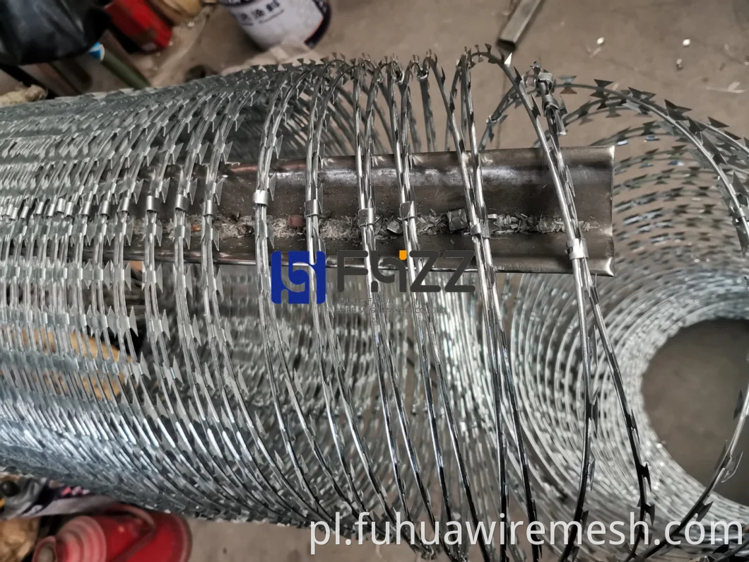 Galwanizowany ocynkowed BTO-22 Concertina Razor Brazor Drut kolczasty